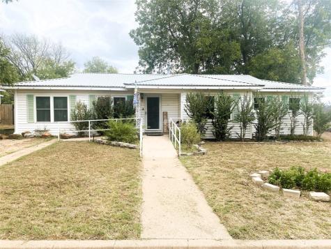 1412 Oliver Street Weatherford TX 76086