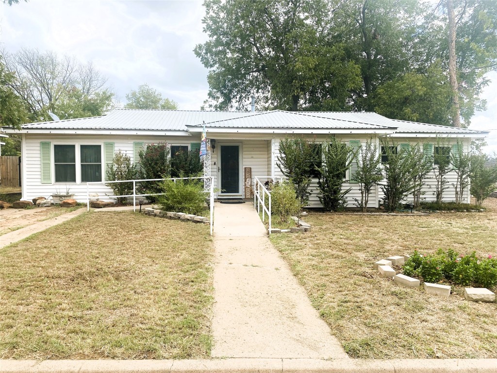 1412 Oliver Street Weatherford TX 76086