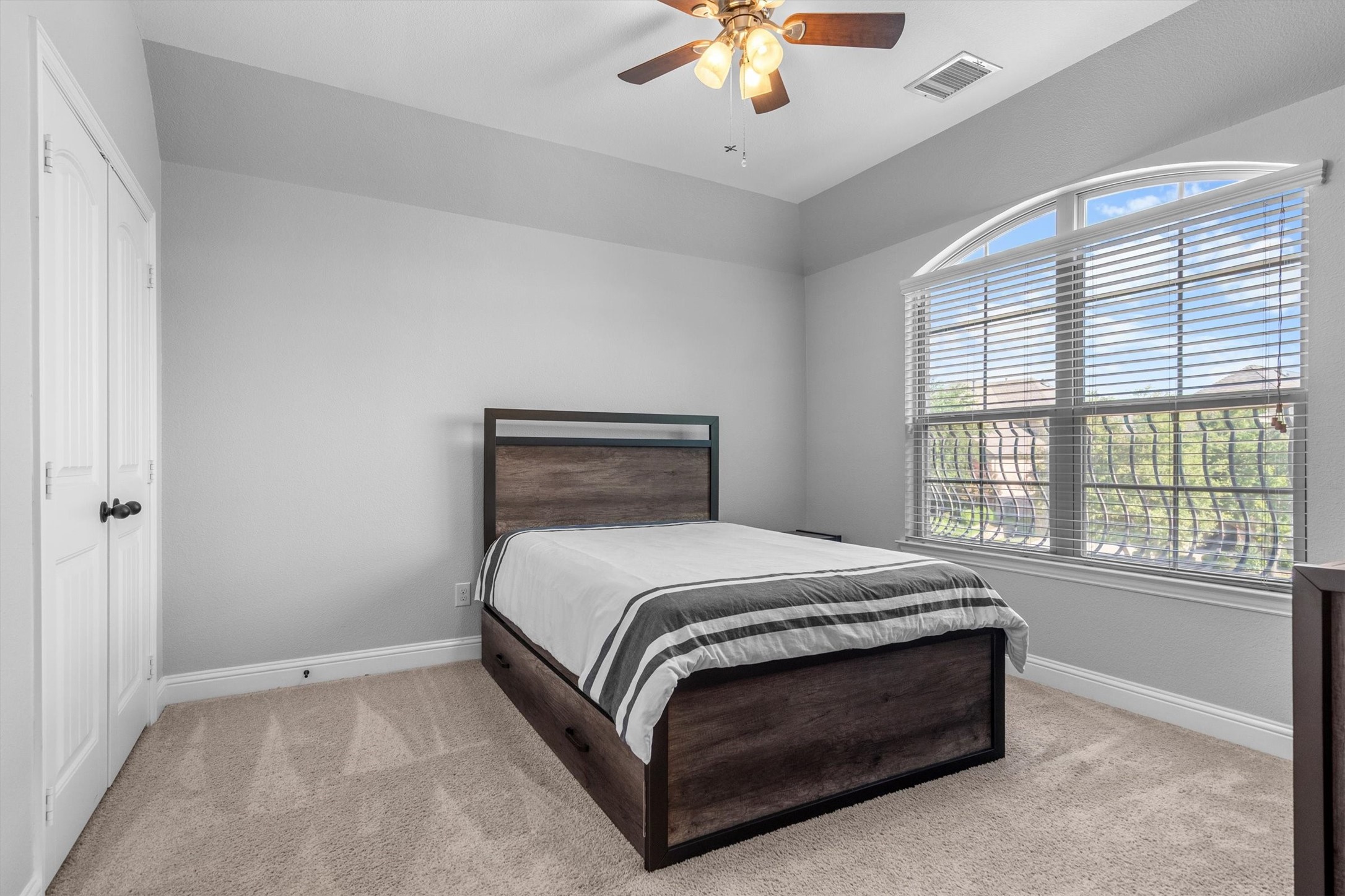 1517 Presley Way Lantana TX 76226