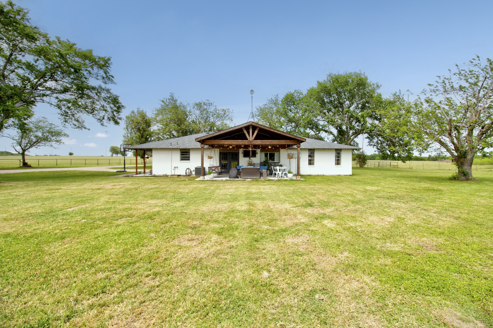 3781 Fm 151 Whitewright TX 75491