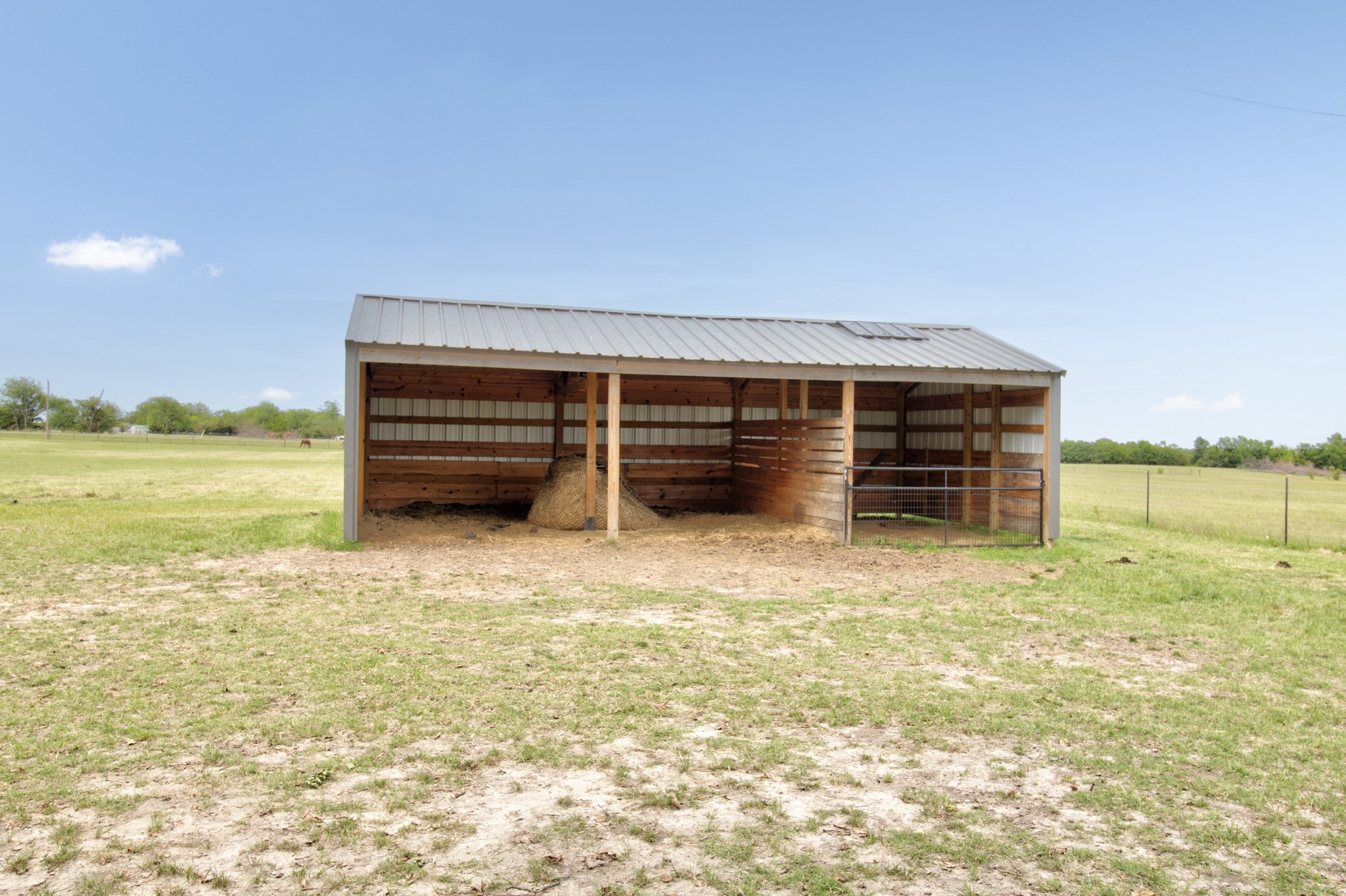 3781 Fm 151 Whitewright TX 75491