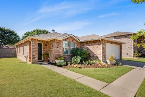 2712 N Wavecrest Court Little Elm TX 75068