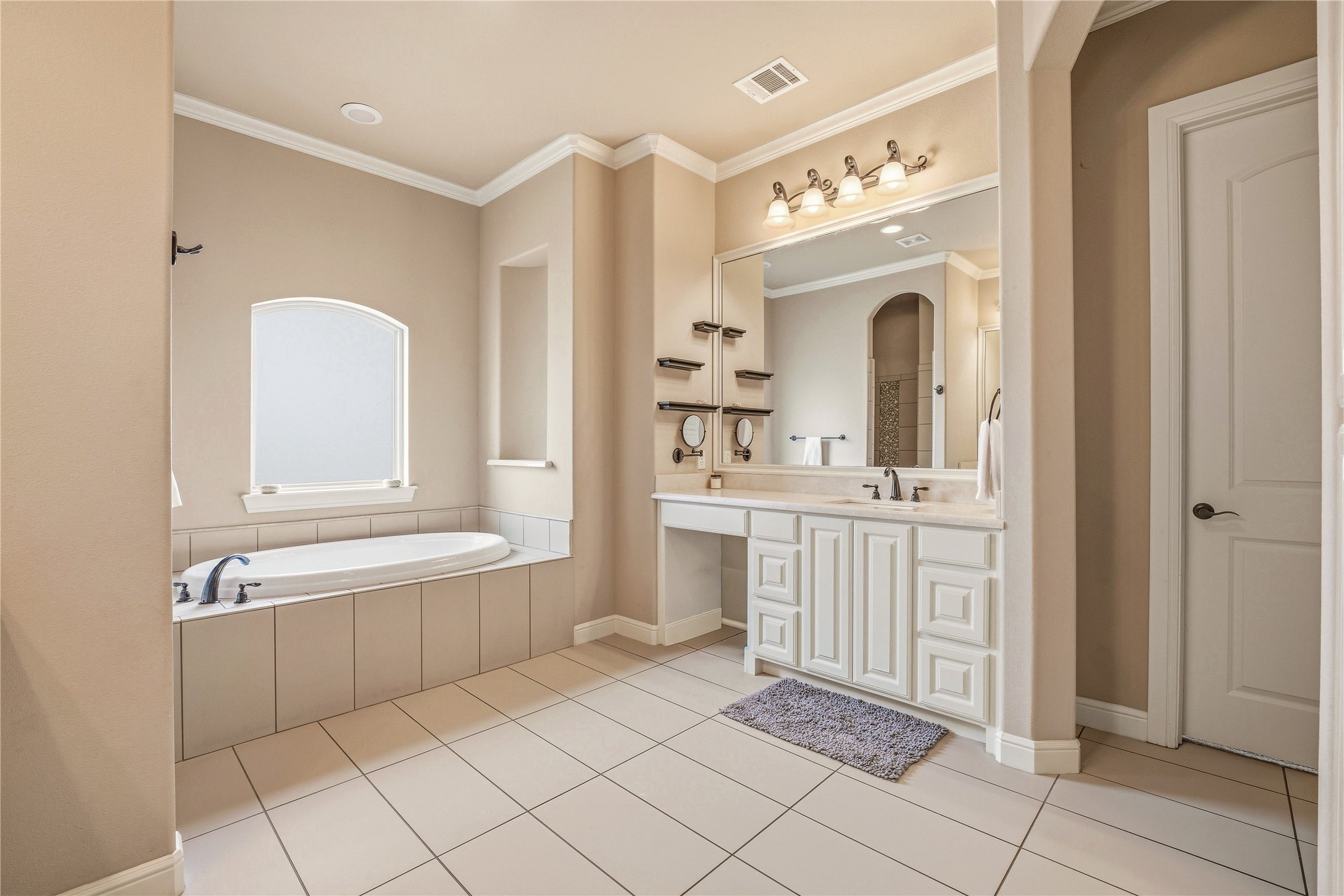 239 Bearclaw Circle Aledo TX 76008