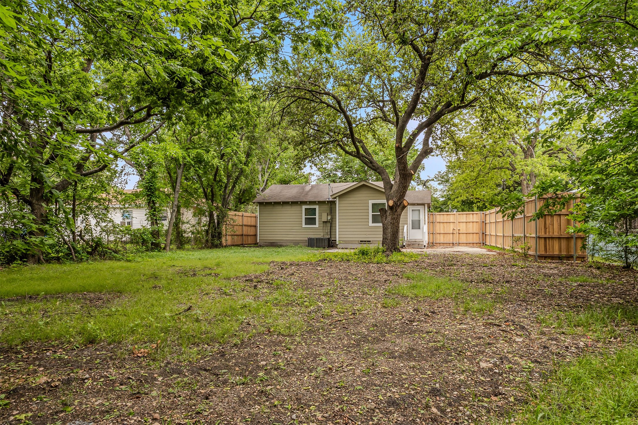 3004 Ballinger Drive Garland TX 75041