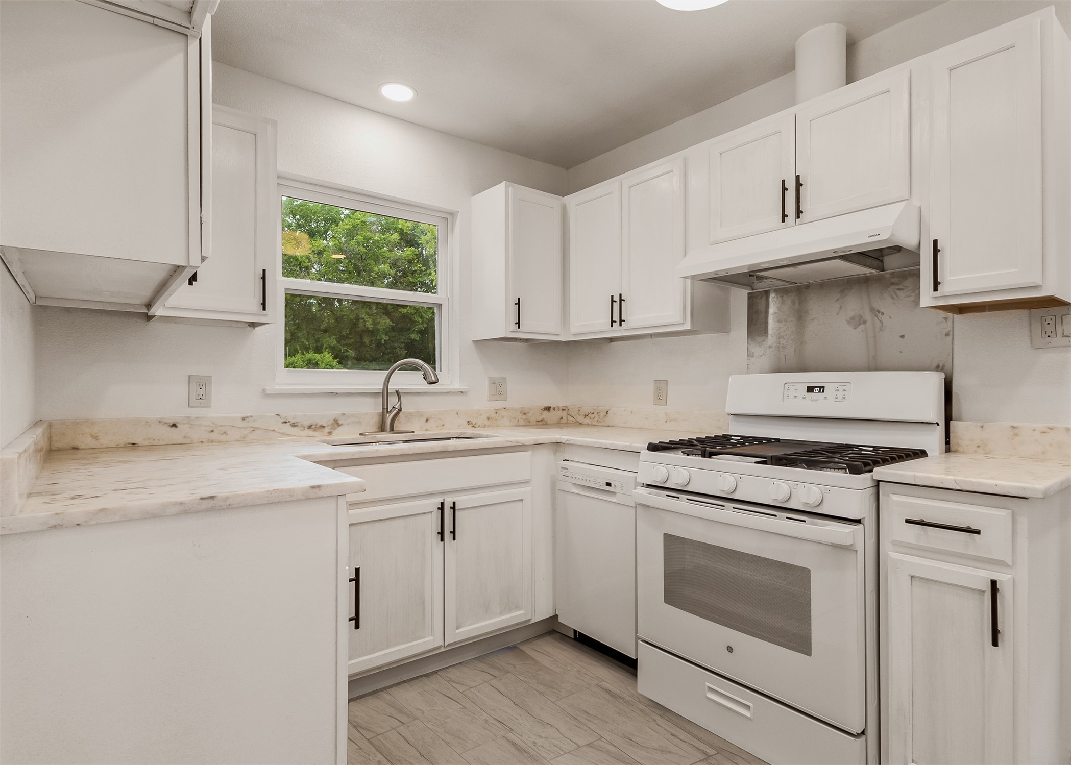 3004 Ballinger Drive Garland TX 75041