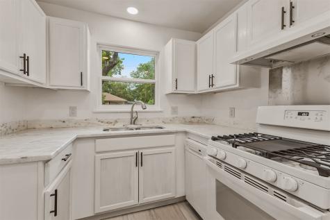 3004 Ballinger Drive Garland TX 75041