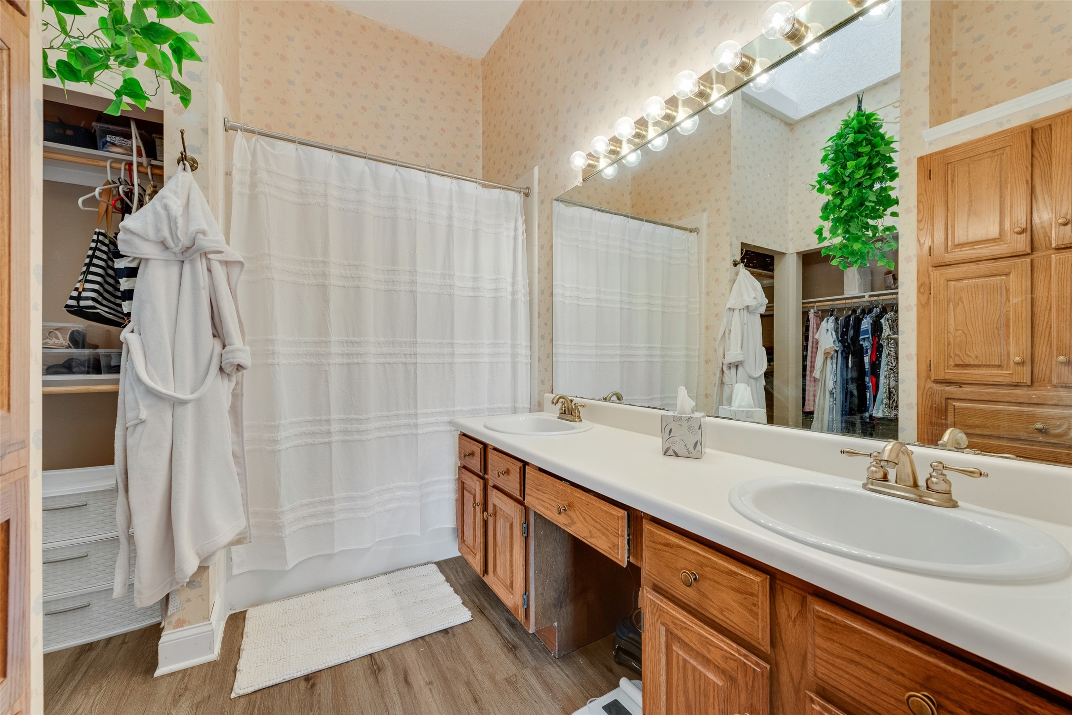 2931 Allister Street Dallas TX 75229