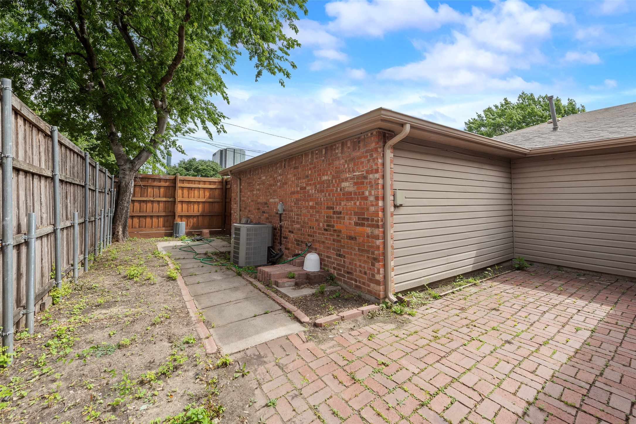 2931 Allister Street Dallas TX 75229