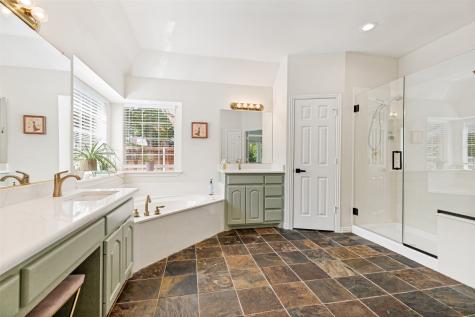 907 Parkwood Court Mckinney TX 75072