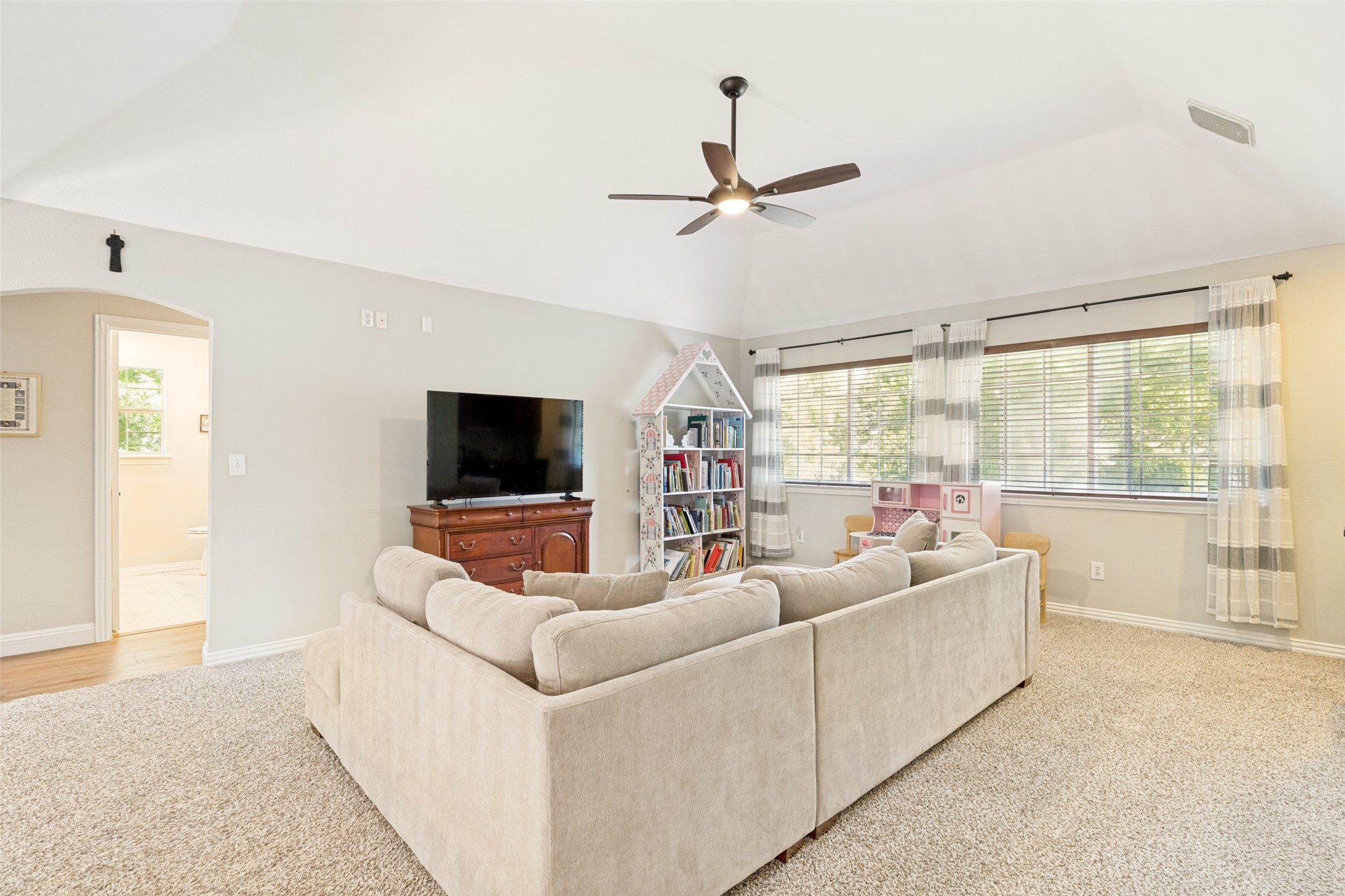 907 Parkwood Court Mckinney TX 75072