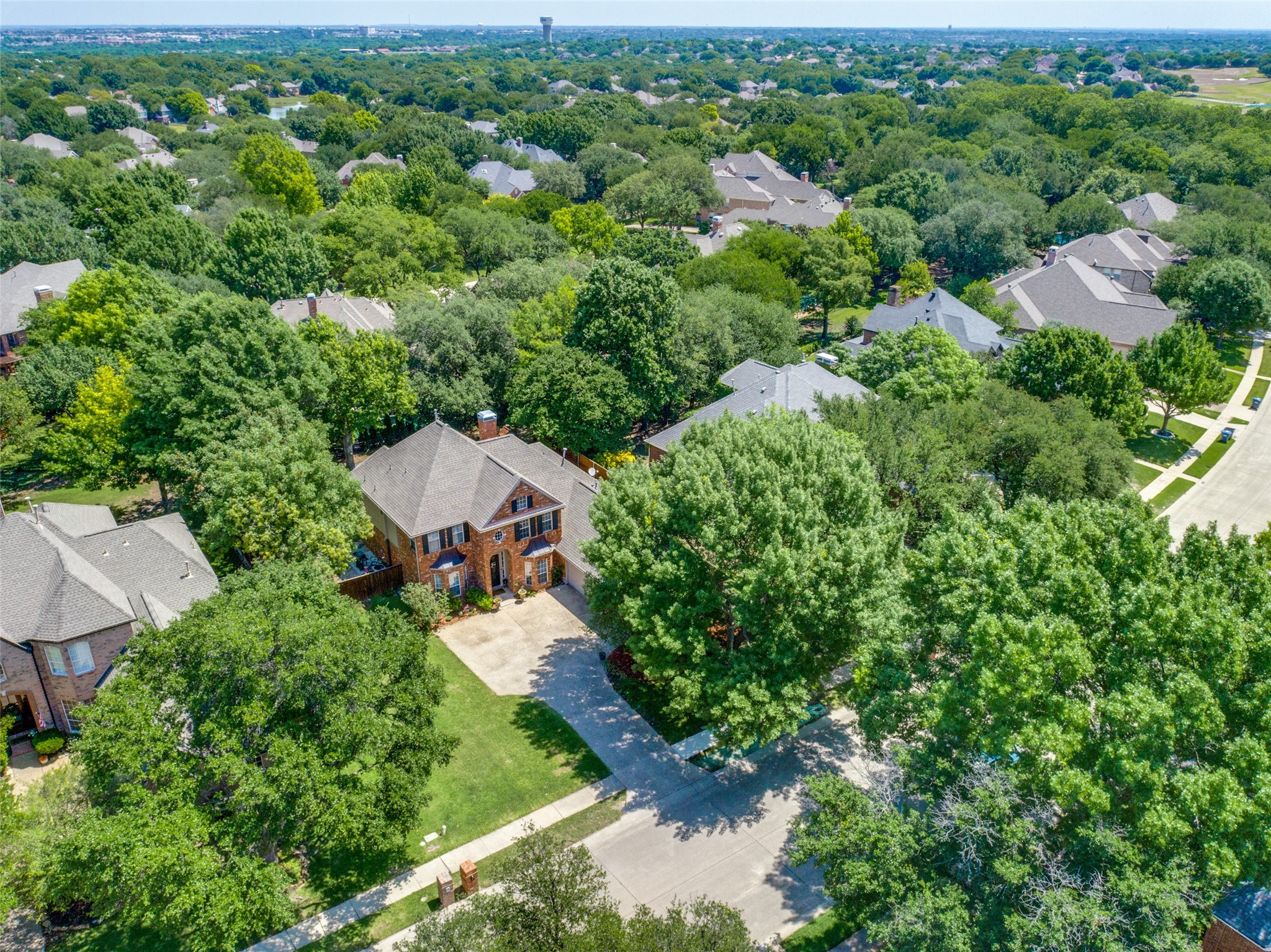 907 Parkwood Court Mckinney TX 75072