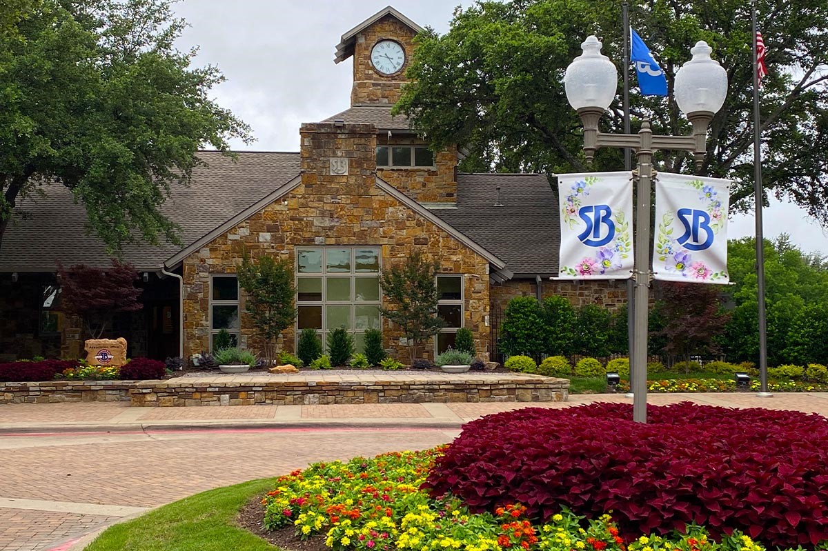 907 Parkwood Court Mckinney TX 75072