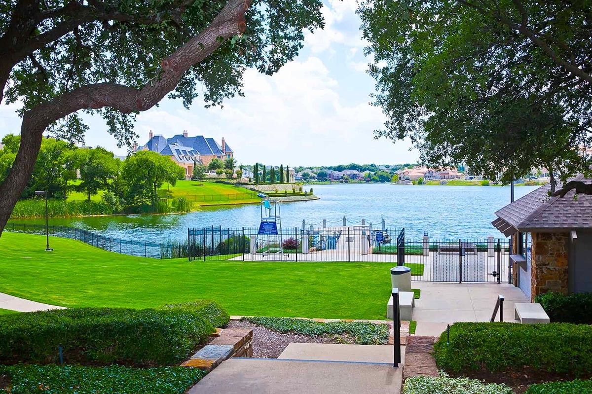 907 Parkwood Court Mckinney TX 75072