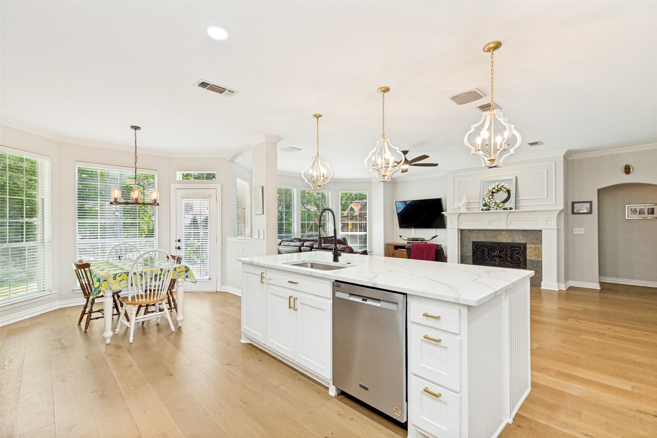 907 Parkwood Court Mckinney TX 75072
