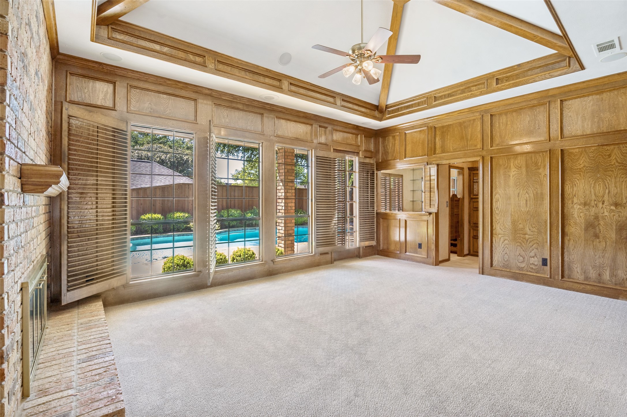 5707 Plumtree Drive Dallas TX 75252