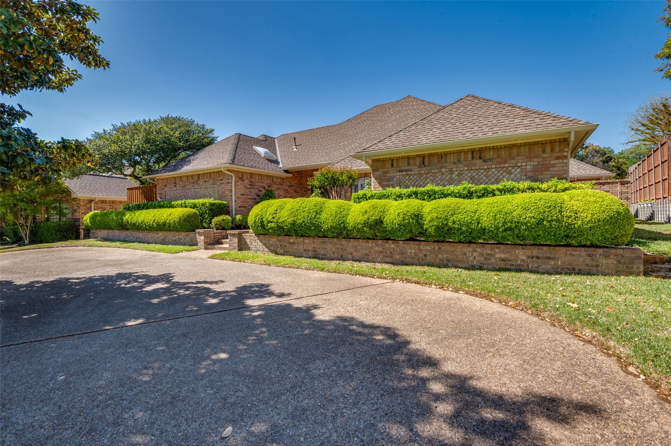 5707 Plumtree Drive Dallas TX 75252