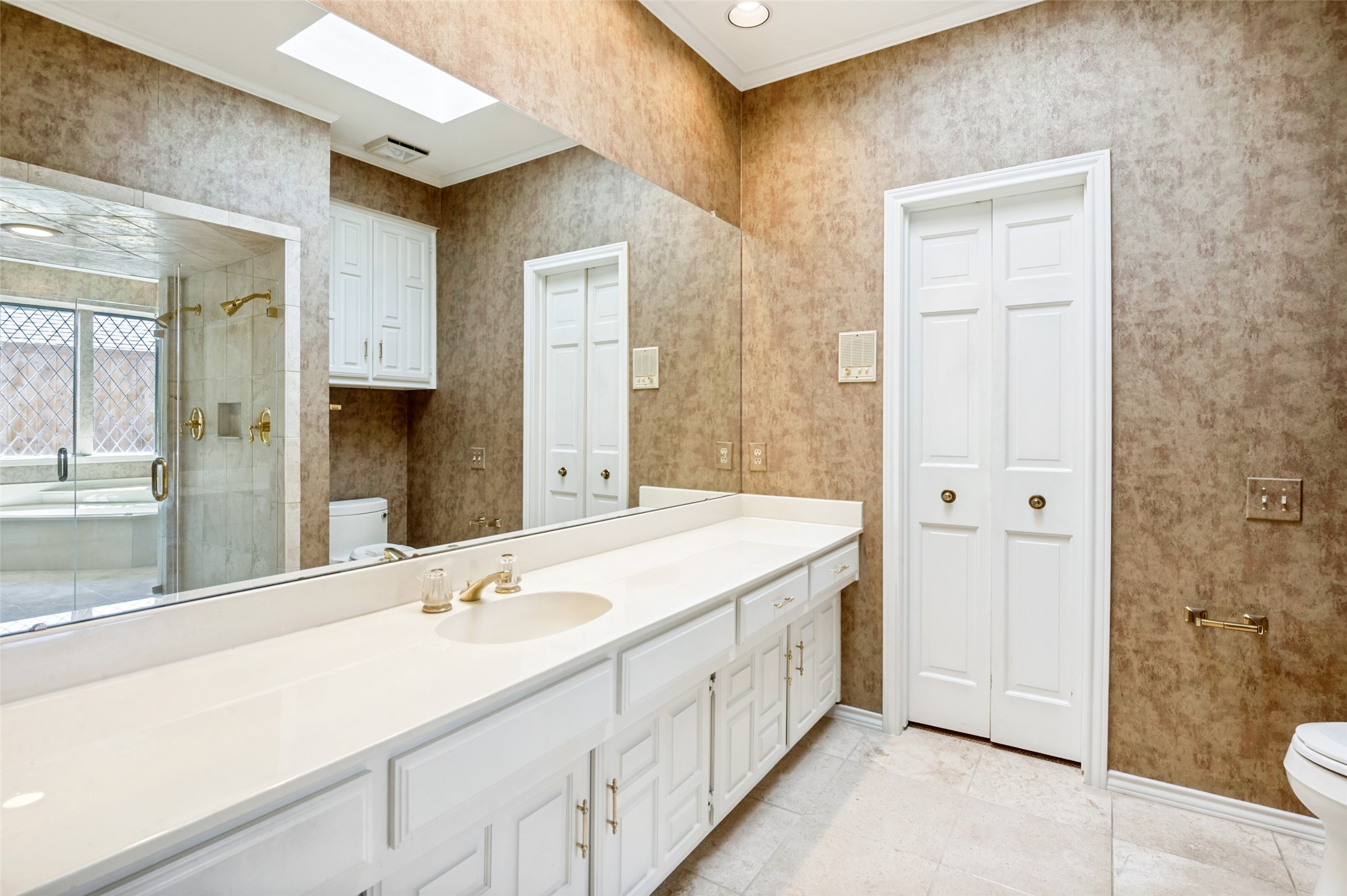 5707 Plumtree Drive Dallas TX 75252