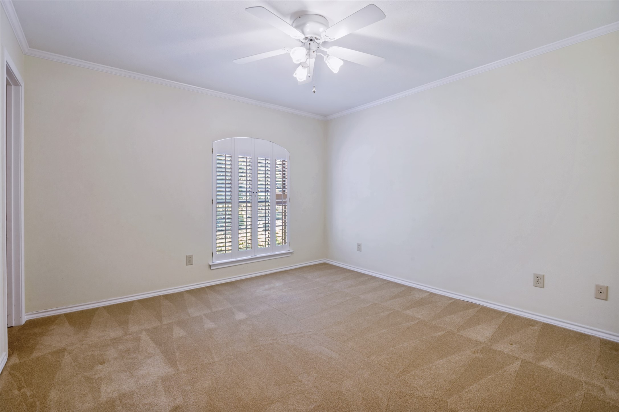 5707 Plumtree Drive Dallas TX 75252