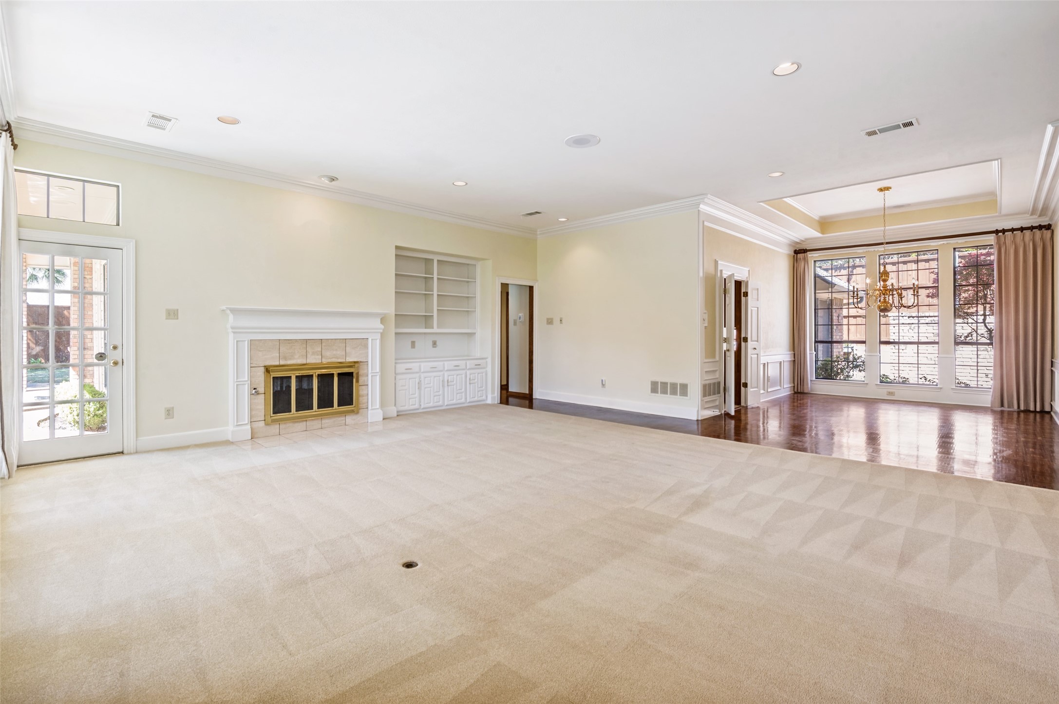 5707 Plumtree Drive Dallas TX 75252
