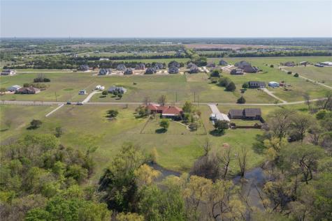432 County Road 4444 Trenton TX 75490