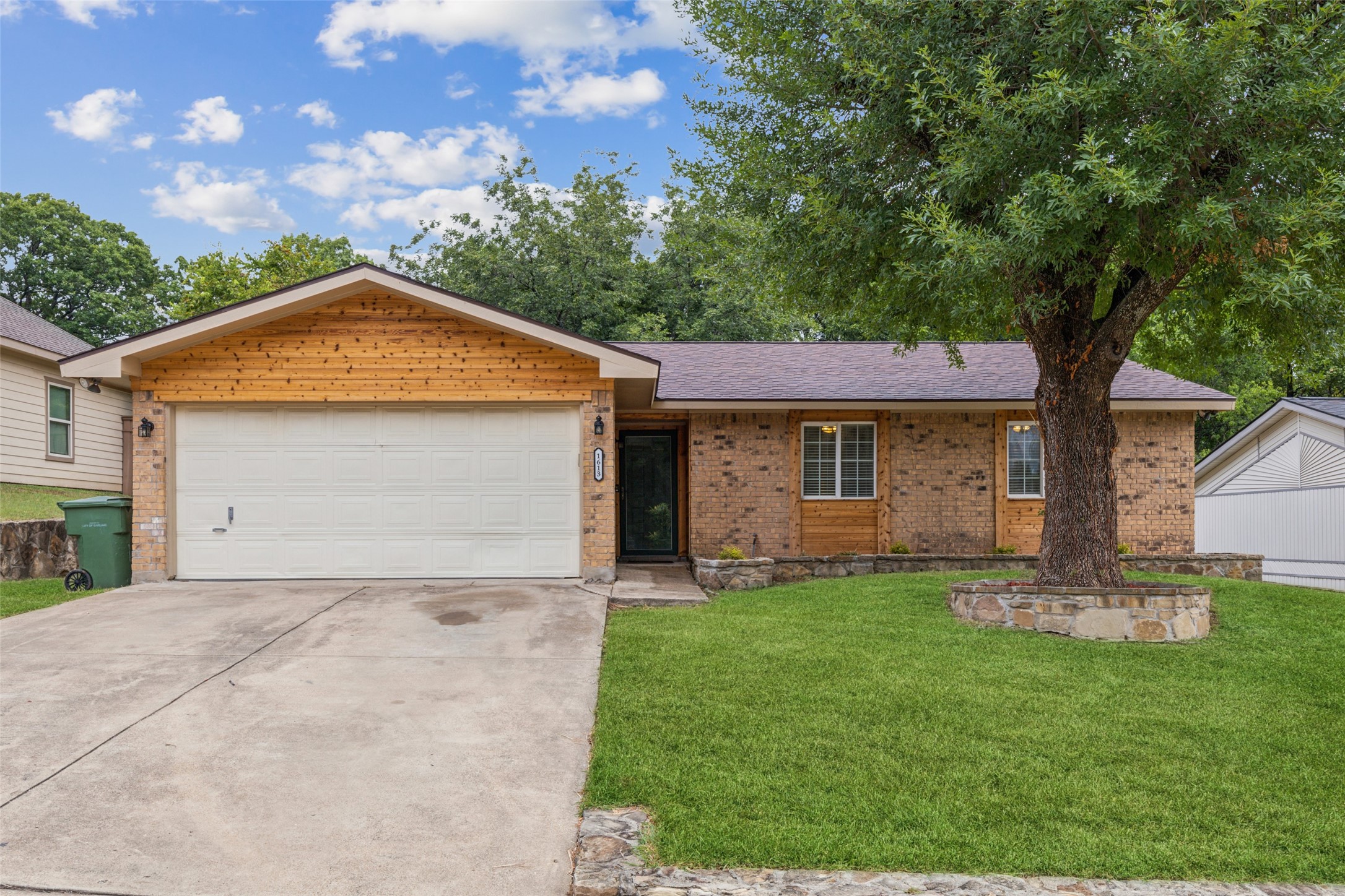1613 Nueces Drive Garland TX 75040