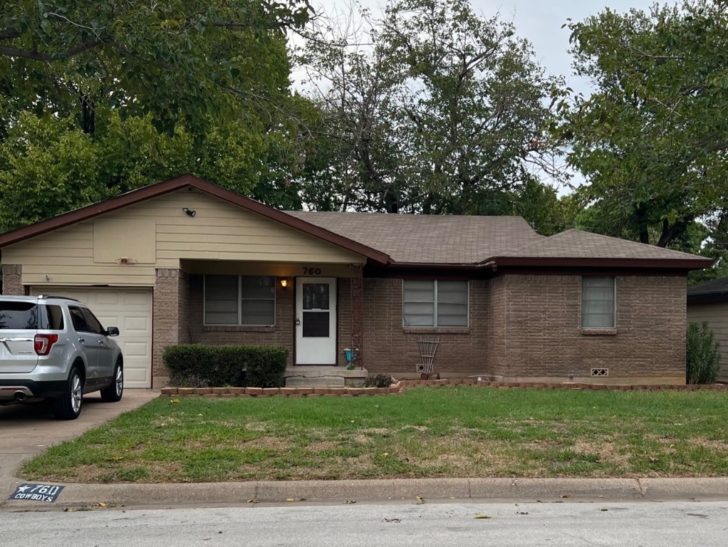 760 Betty Lane Hurst TX 76053