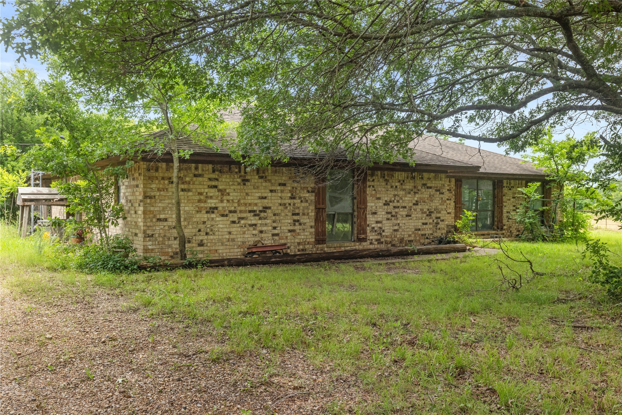 8677 S Fm 898 Whitewright TX 75491