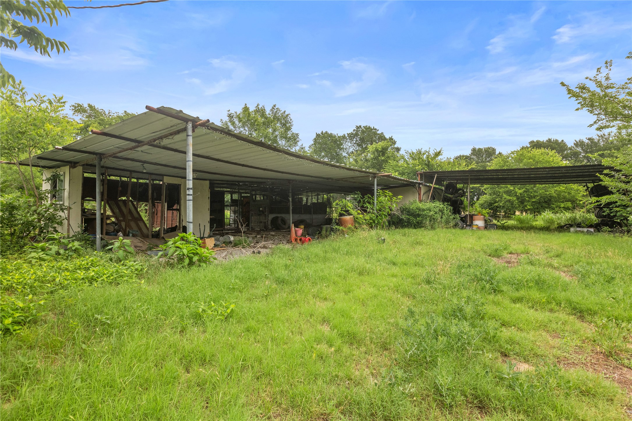 8677 S Fm 898 Whitewright TX 75491
