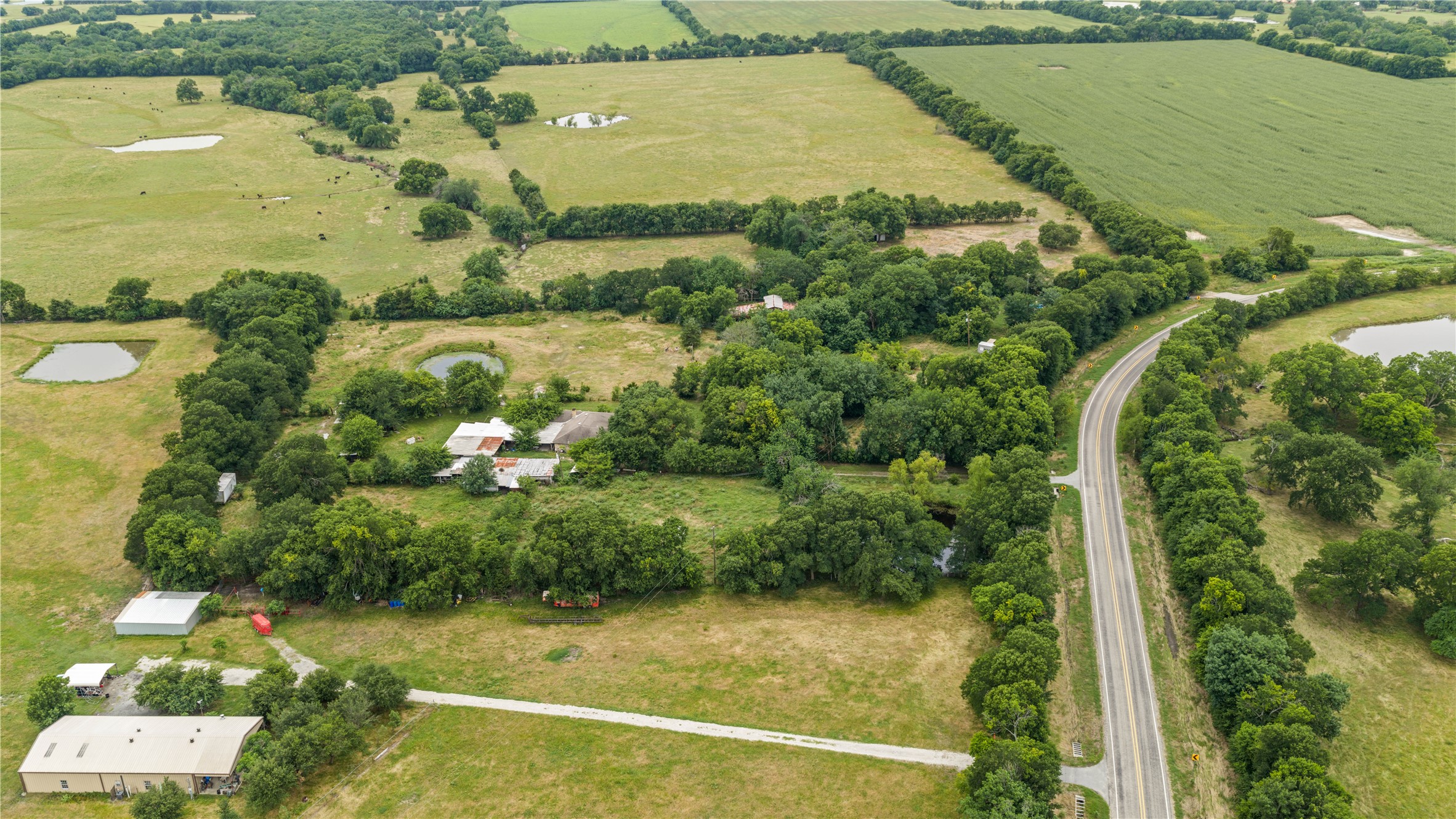 8677 S Fm 898 Whitewright TX 75491