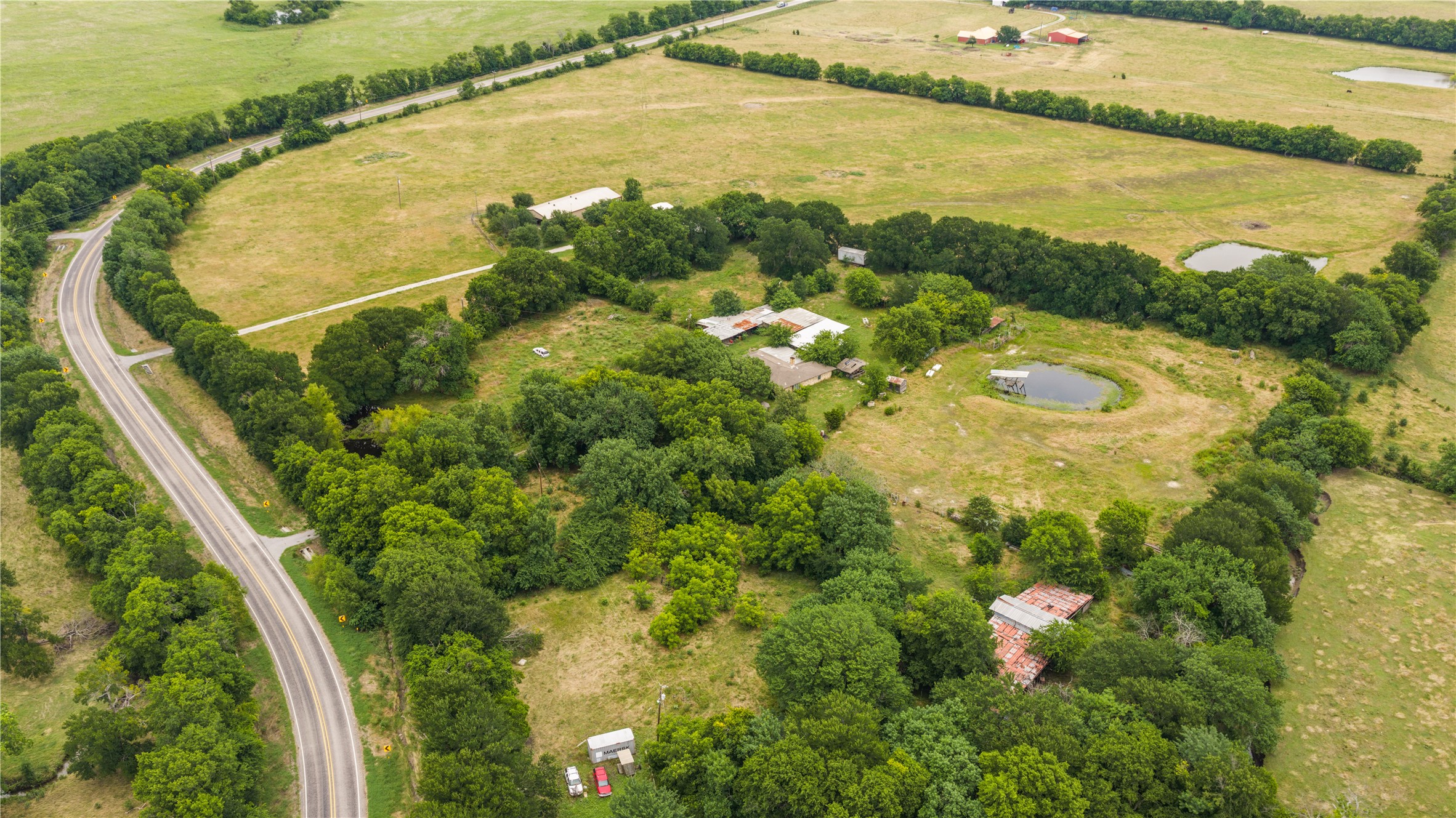 8677 S Fm 898 Whitewright TX 75491