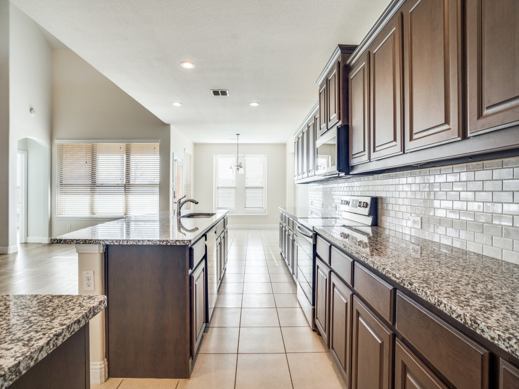 101 Forest Lane Justin TX 76247