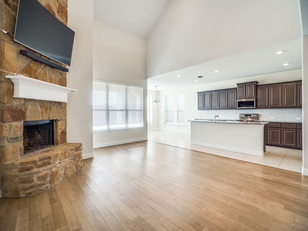 101 Forest Lane Justin TX 76247