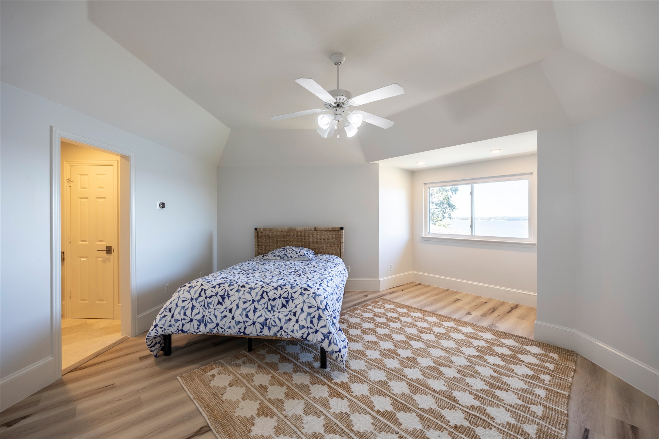 1190 Emerald Sound Boulevard Oak Point TX 75068