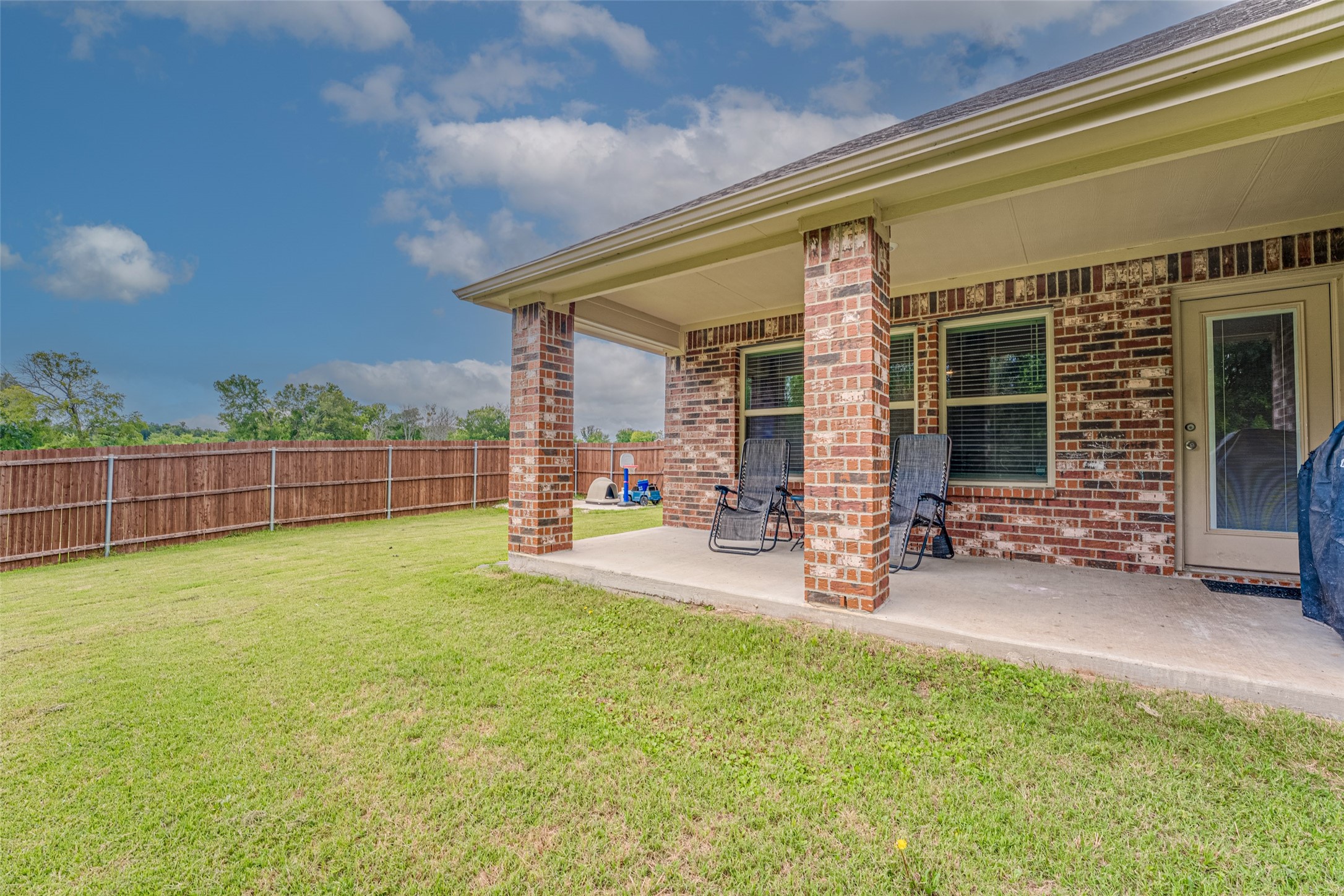 1519 Running Brook Court Kaufman TX 75142