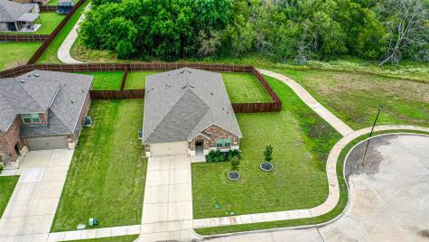 1519 Running Brook Court Kaufman TX 75142