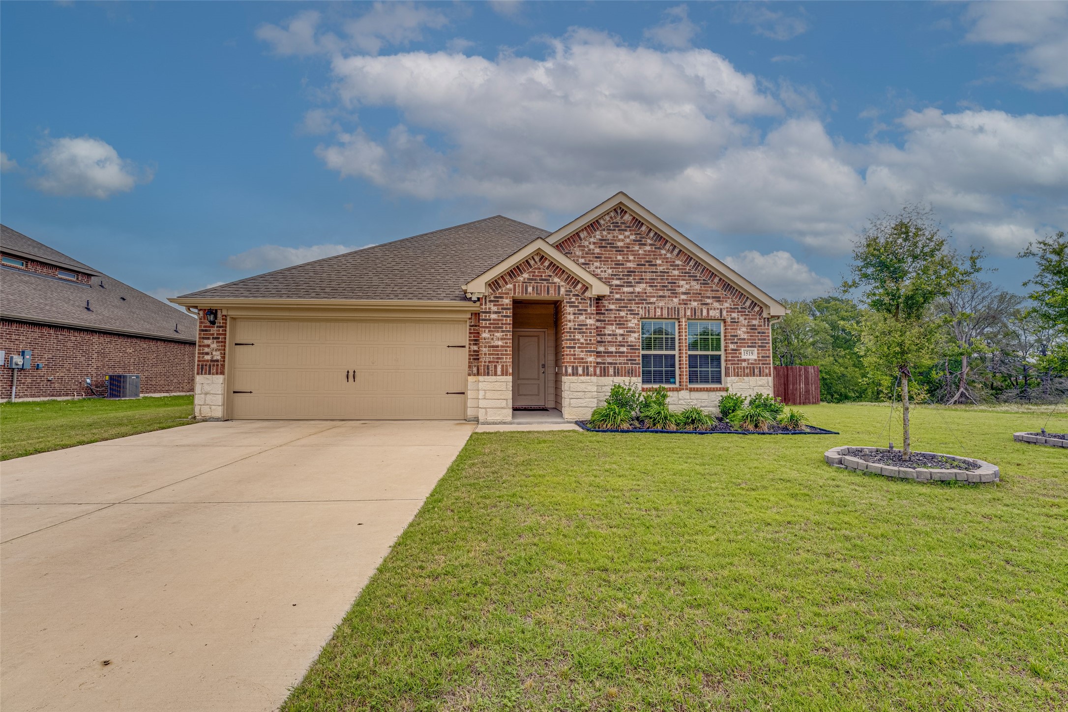 1519 Running Brook Court Kaufman TX 75142