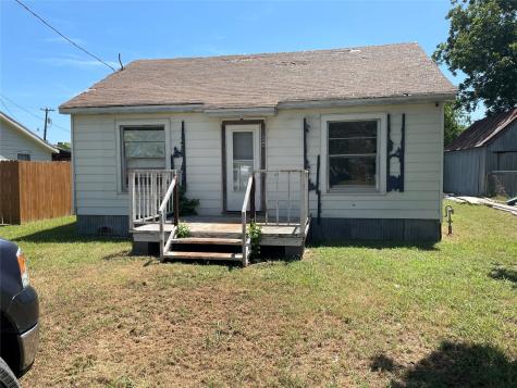 604 S Lee Street Valley View TX 76272