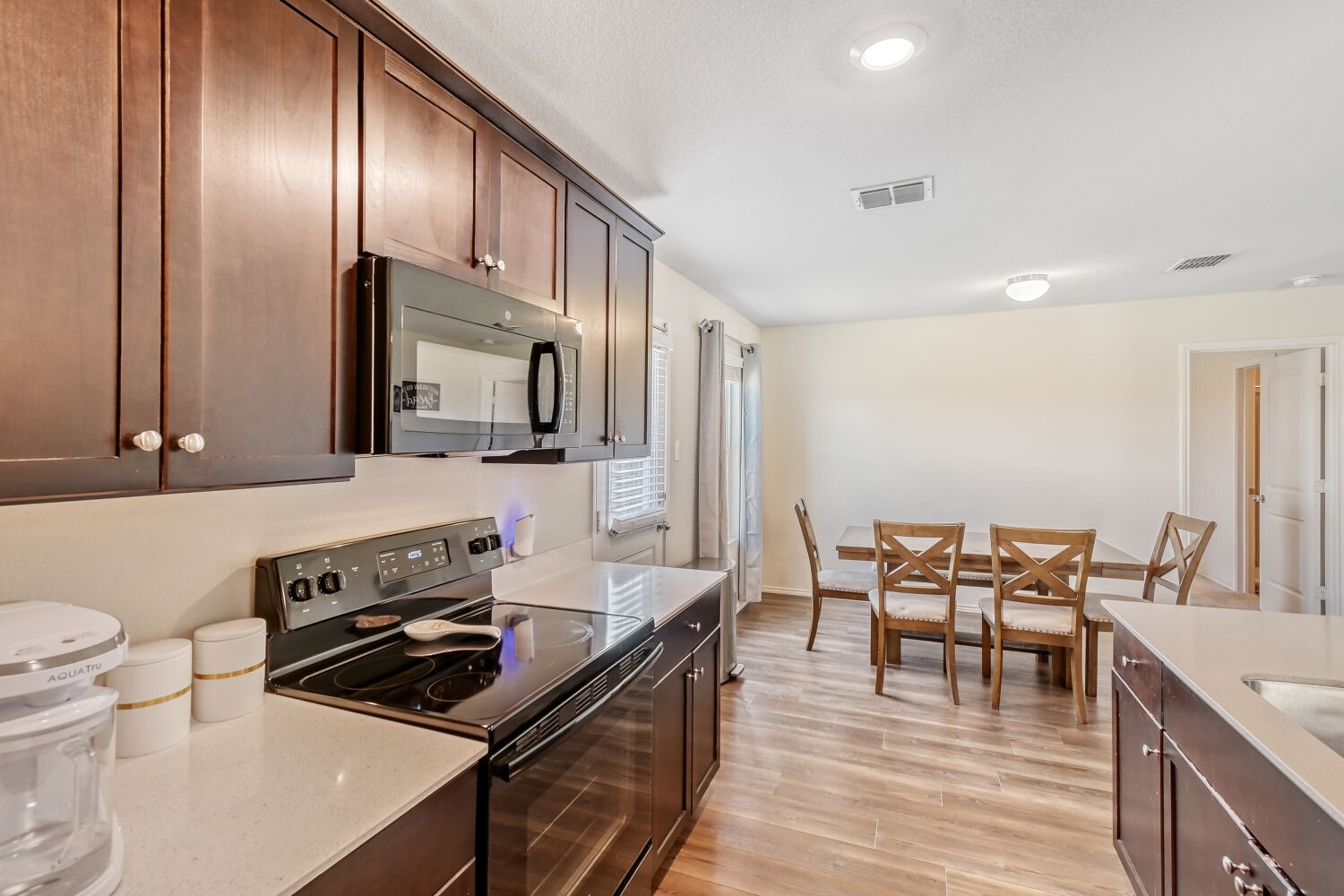 9245 Summerlee Street Dallas TX 75227