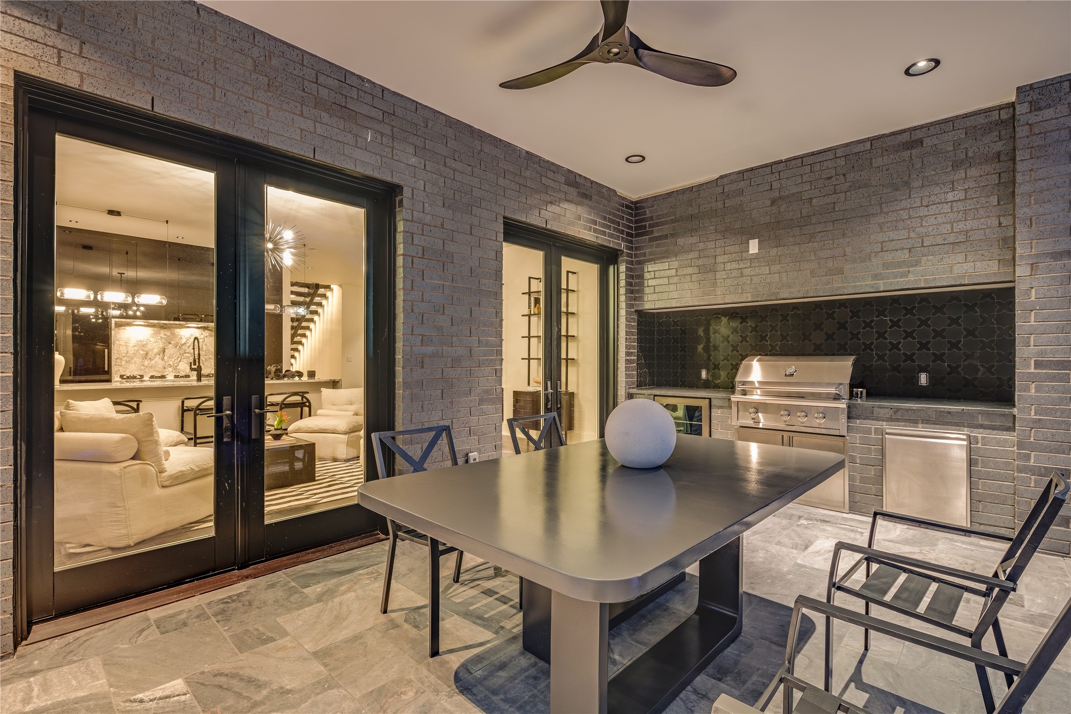 6404 Lakehurst Avenue Dallas TX 75230