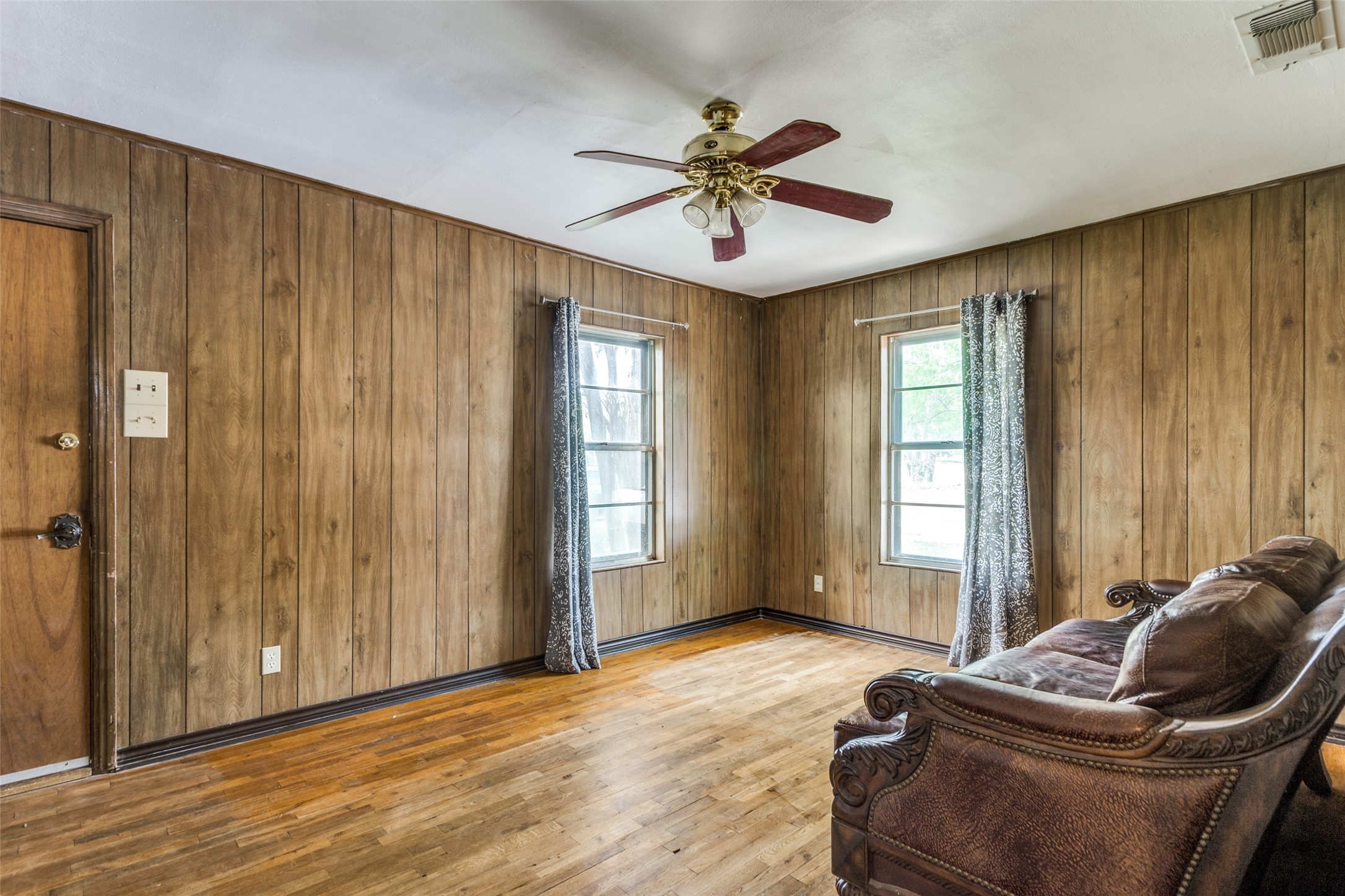 5053 Pamela Fort Worth TX 76116