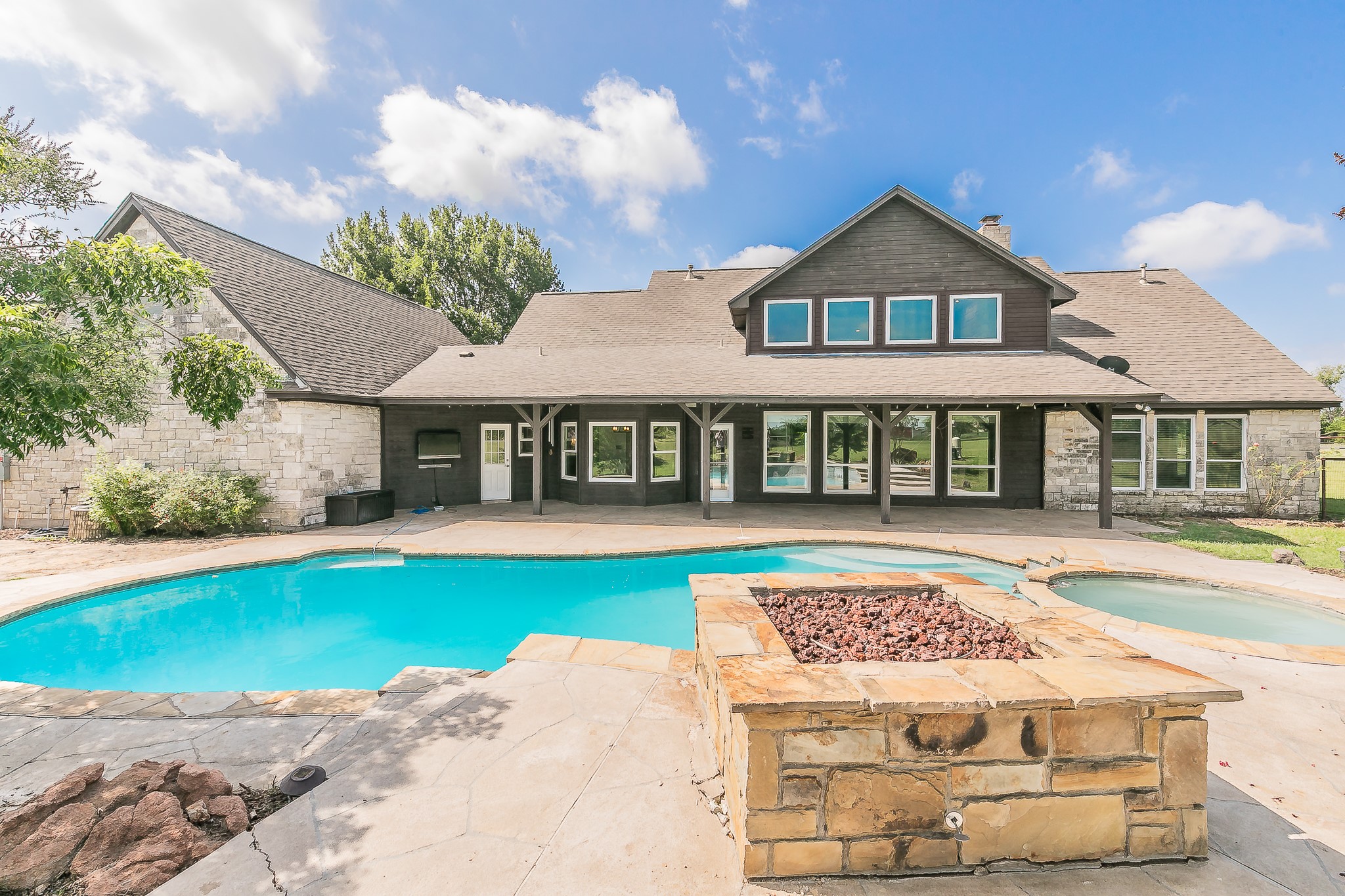 15878 White Settlement Road Fort Worth TX 76108