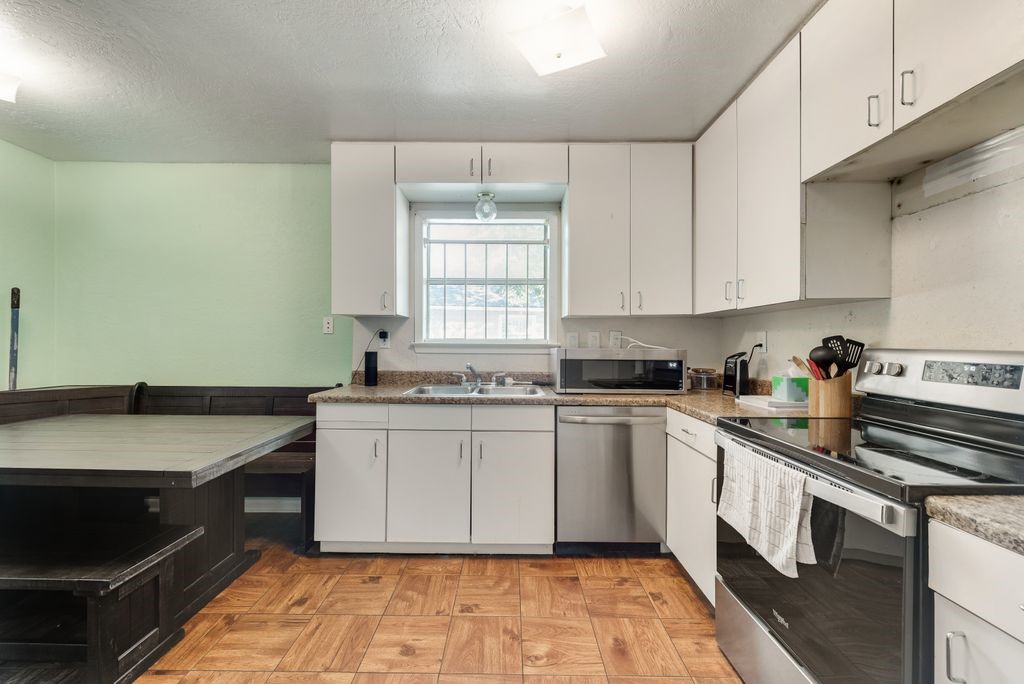 921 E Annie Street Fort Worth TX 76104