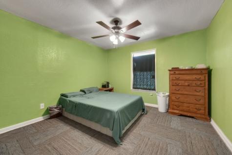 921 E Annie Street Fort Worth TX 76104
