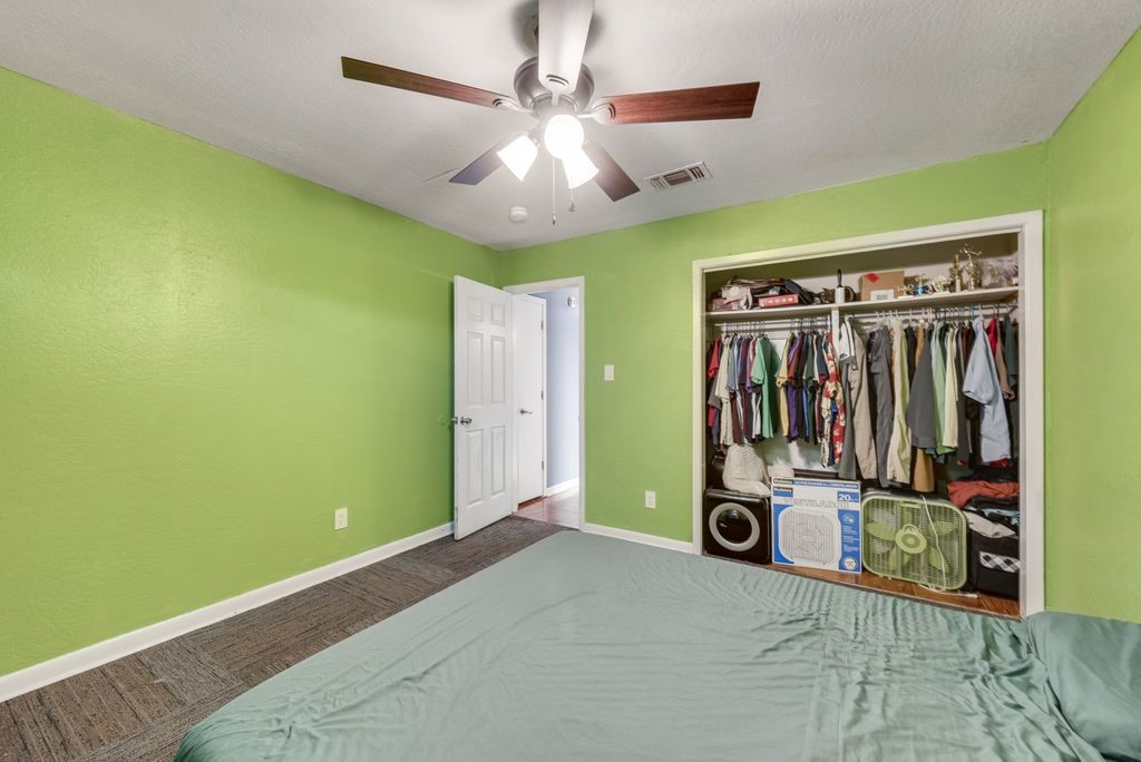 921 E Annie Street Fort Worth TX 76104