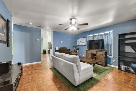 921 E Annie Street Fort Worth TX 76104