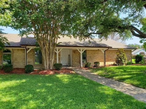 1629 Woodcrest Lane Carrollton TX 75006
