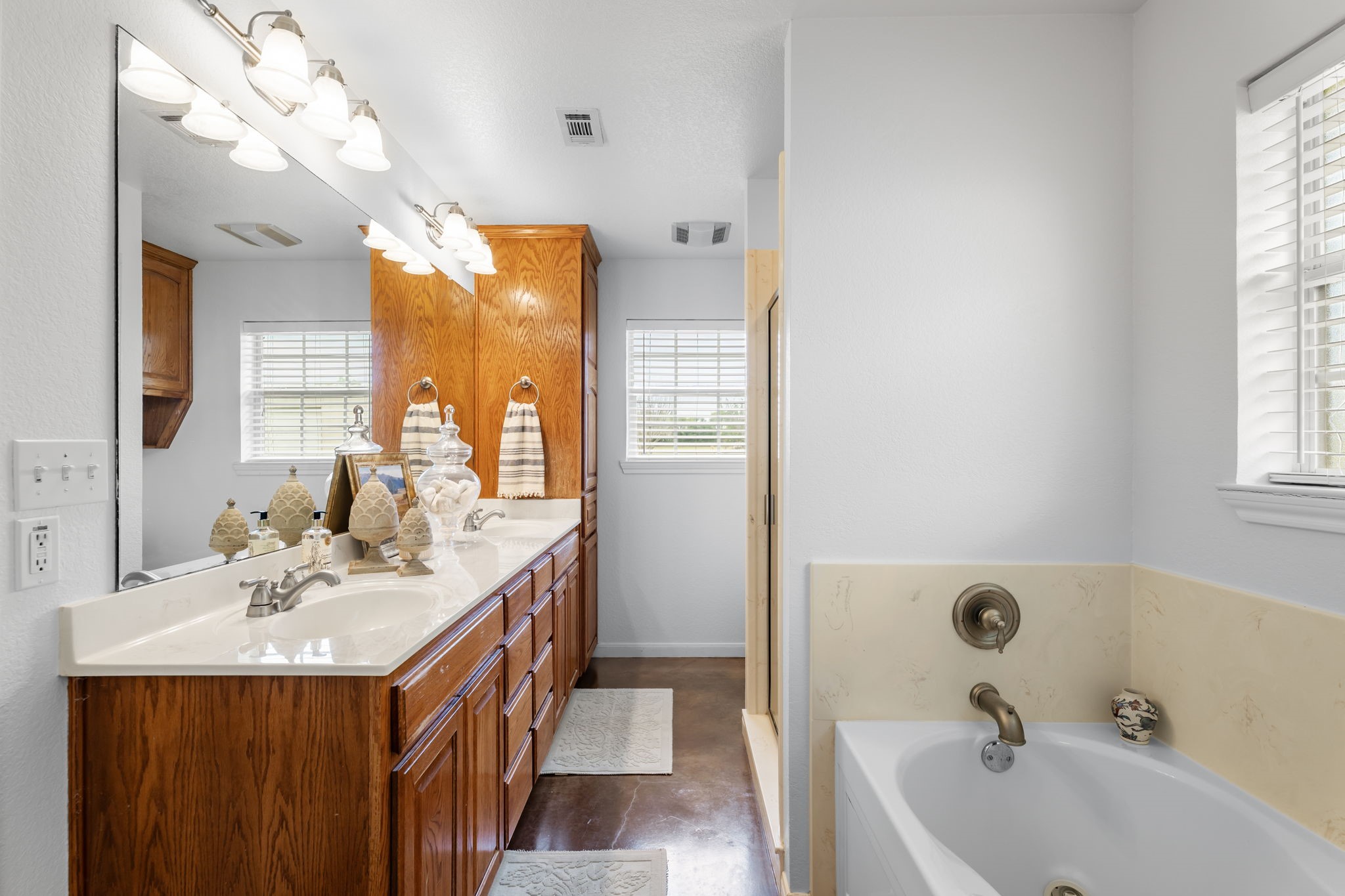 1007 Morning Star Circle China Spring TX 76633
