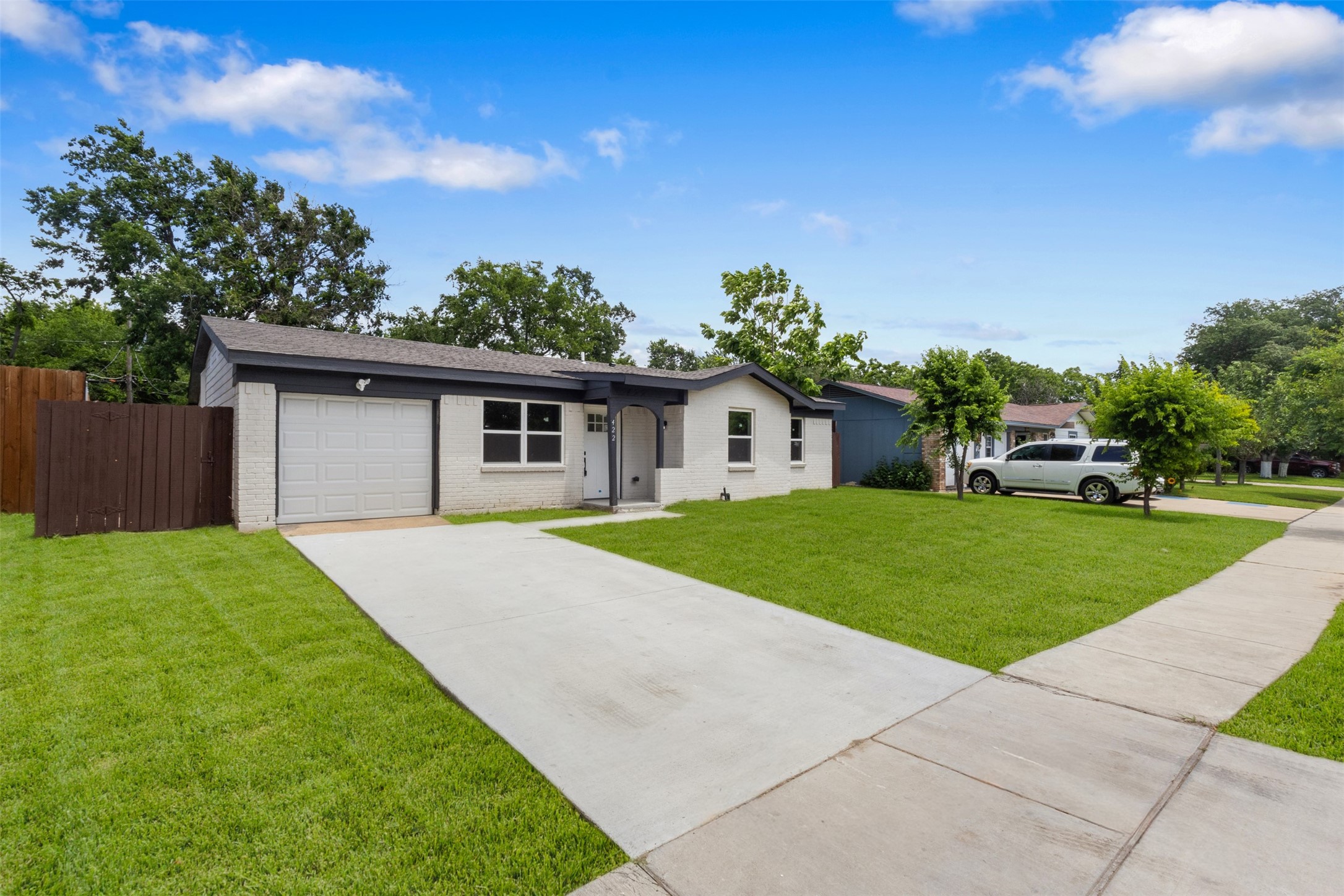422 Sparks Street Grand Prairie TX 75051