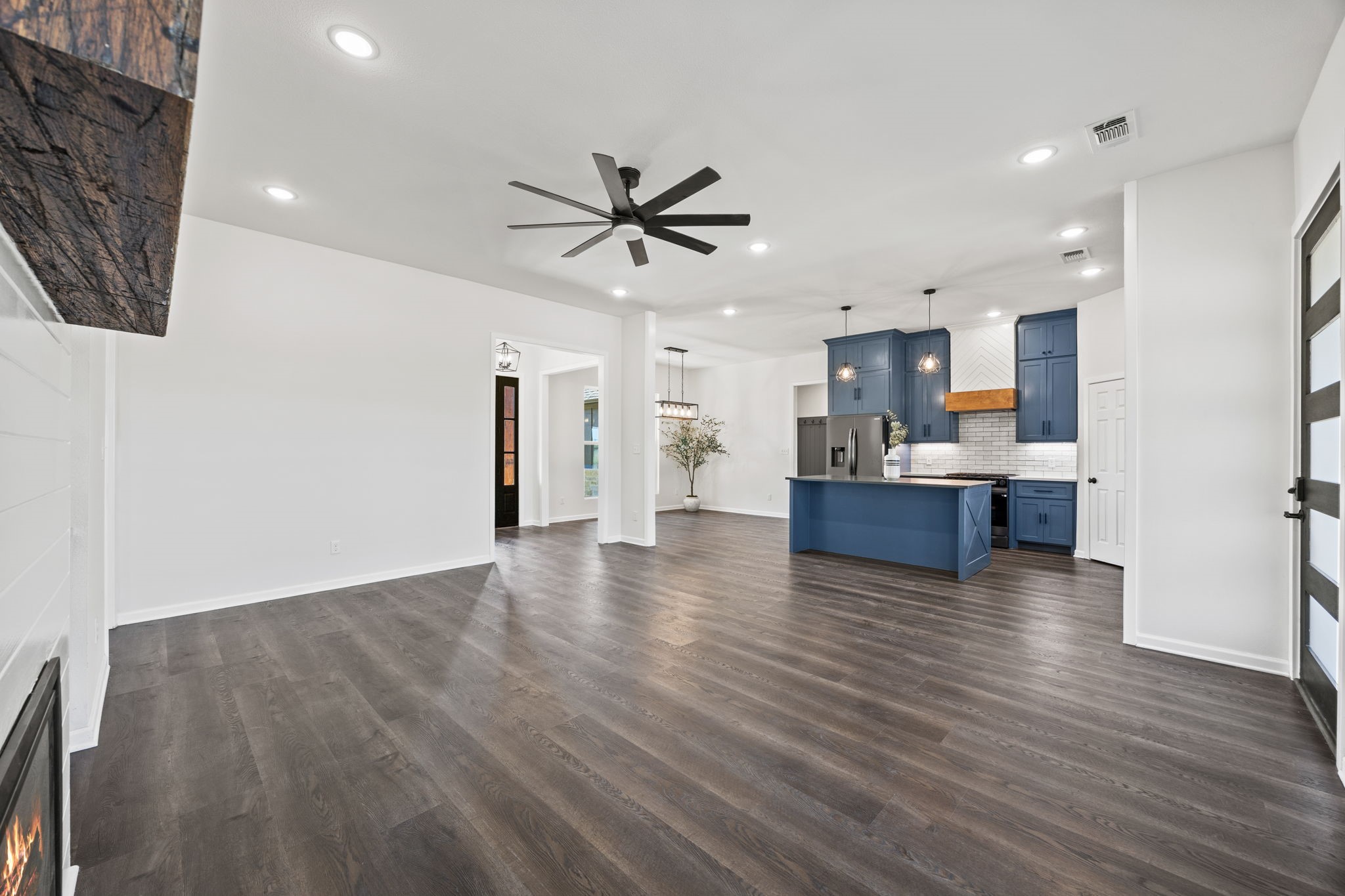 372 County Road 4300 Greenville TX 75401