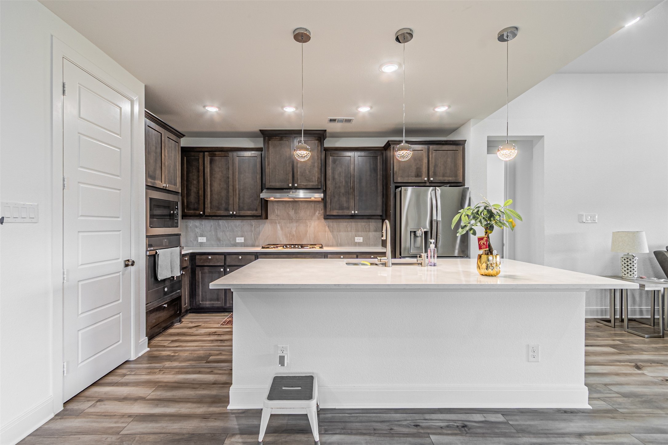 5028 Sandbrock Parkway Aubrey TX 76227